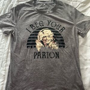 I Beg Your Parton Graphic Tee - Gray with Black & Cream Print
